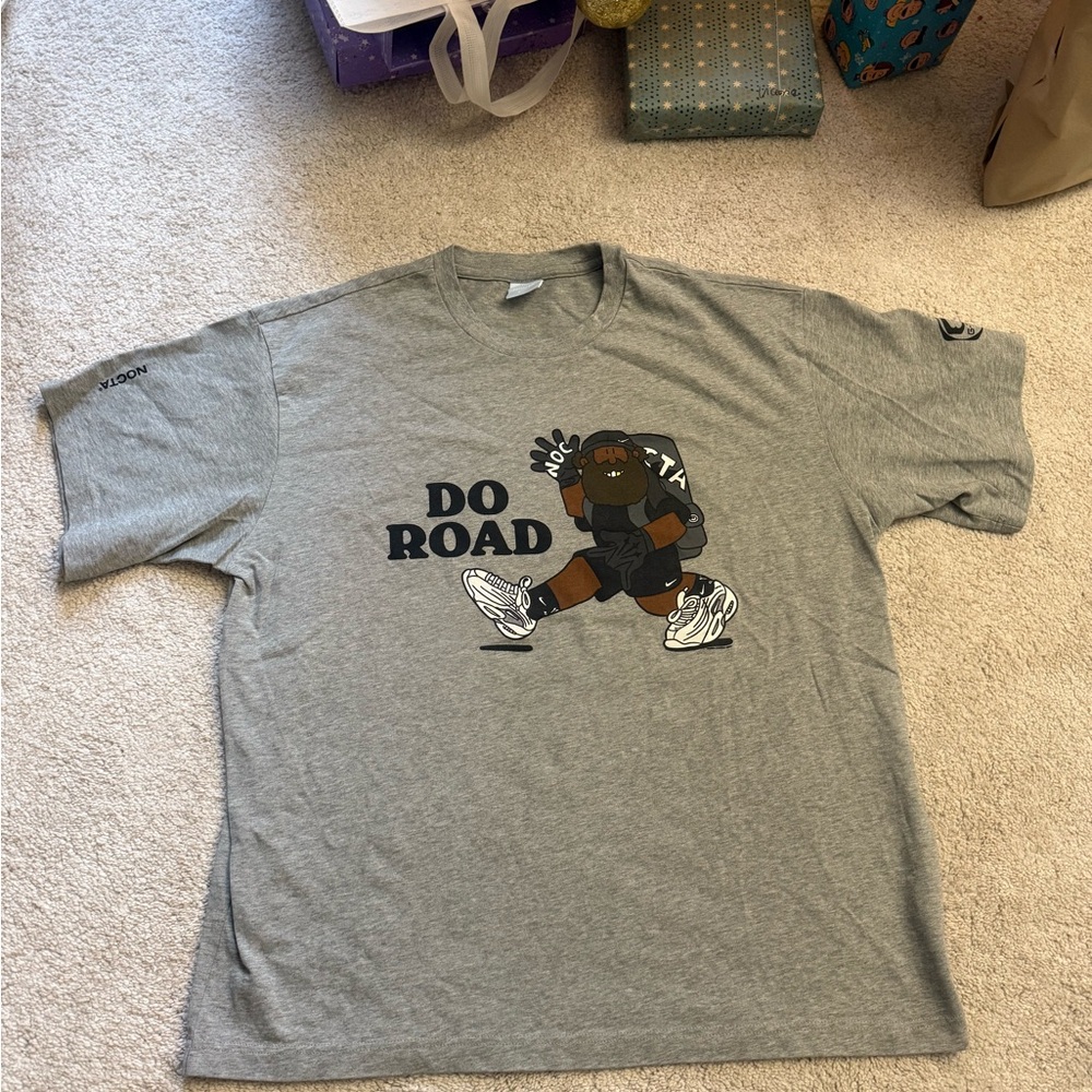 Nike Gray Graphic Short Sleeve Tee